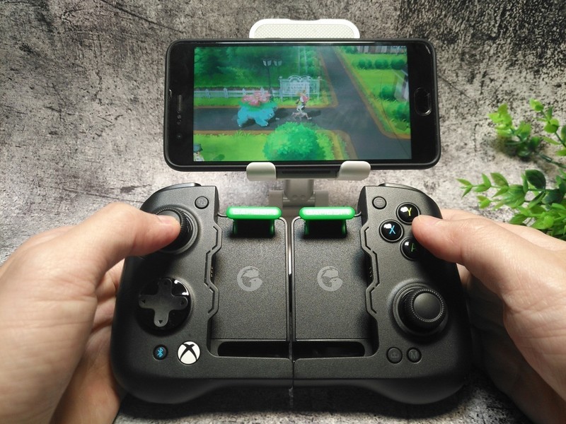 盖世小鸡X4幻蝶游戏手柄：让手机秒变掌机，随时畅玩手游