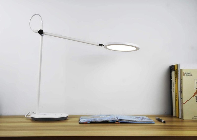 台灯护眼是真的吗？台灯怎么选对眼睛好？谈谈我两个月的使用感受