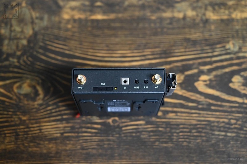 户外设备联网神器，4G宽带都在线，蒲公英R300A工业智能路由器上手