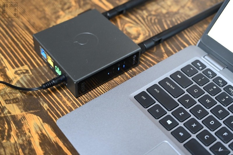 户外设备联网神器，4G宽带都在线，蒲公英R300A工业智能路由器上手