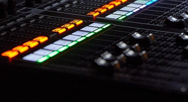 性价比高的蓝牙耳机排行榜10强、百元蓝牙耳机排行榜前十名分享