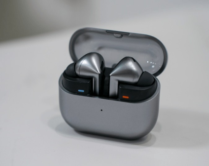 蓝牙耳机哪个品牌质量最好最耐用？蓝牙耳机排行榜前十名分享！