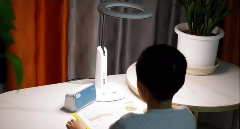 护眼灯有没有护眼的效果？最热门五款护眼台灯推荐