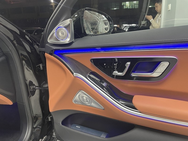 24款奔驰S400L升级小柏林音响 无损音质效果