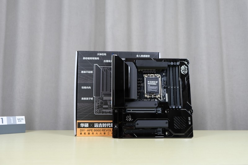 海景房天花板？展示硬件的绝佳橱窗：先马 新镜界 270°全透白色海景房机箱 上机体验