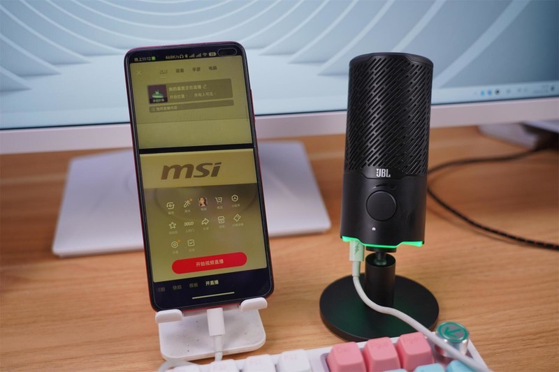 生产力工具，收音利器，JBL Quantum Stream电容麦克风堪比专业级！