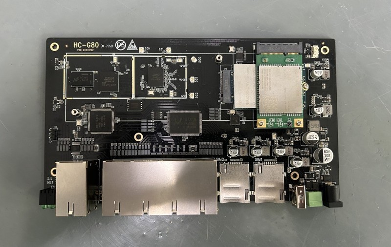 2+8口千兆5G4G路由器，高性能ARM架构1.3GHz主频内置M2和PCIE接口