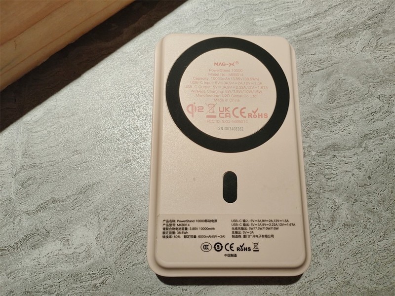 #iWALK# 可爱随行，很实用的iWALK爱沃可Qi2磁吸无线支架充电宝