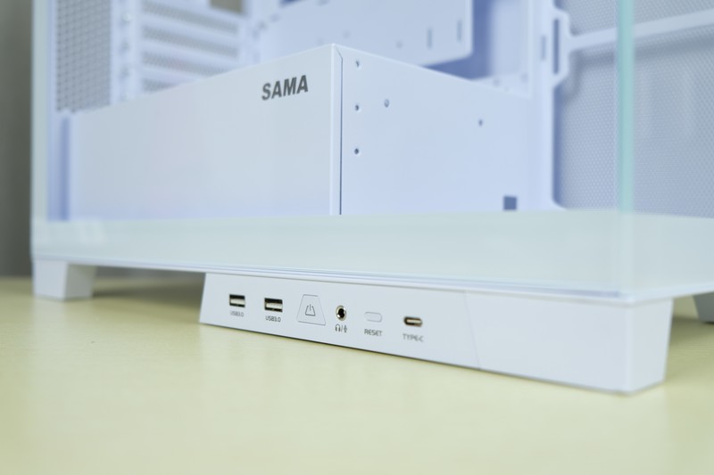 海景房天花板？展示硬件的绝佳橱窗：先马 新镜界 270°全透白色海景房机箱 上机体验