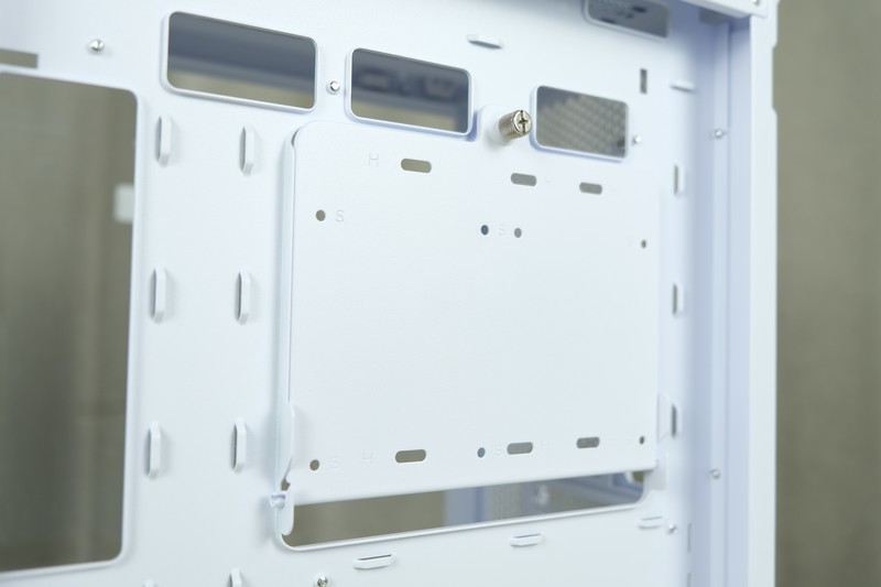 海景房天花板？展示硬件的绝佳橱窗：先马 新镜界 270°全透白色海景房机箱 上机体验