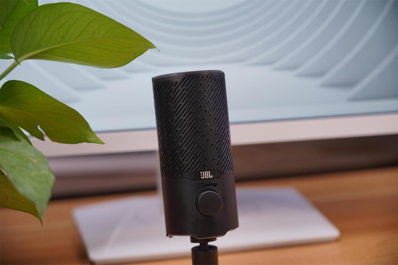 生产力工具，收音利器，JBL Quantum Stream电容麦克风堪比专业级！