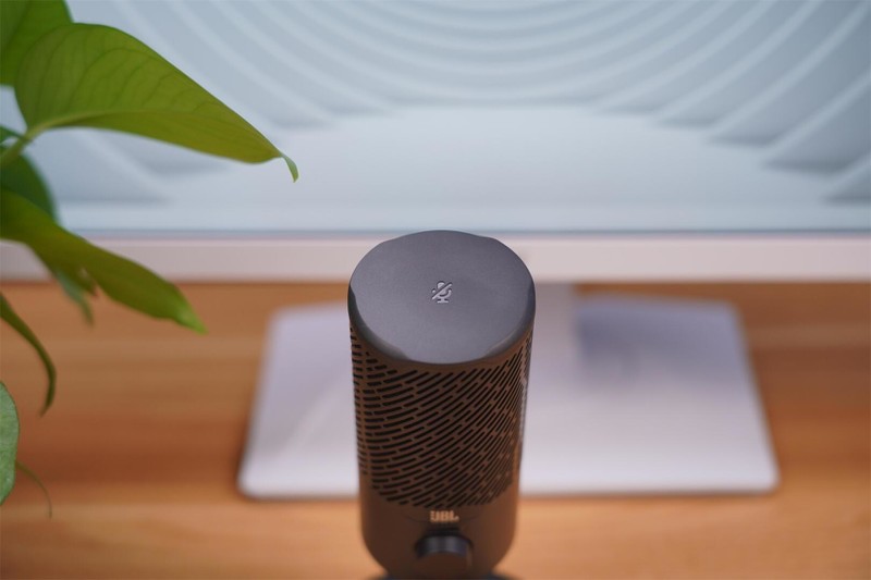 生产力工具，收音利器，JBL Quantum Stream电容麦克风堪比专业级！