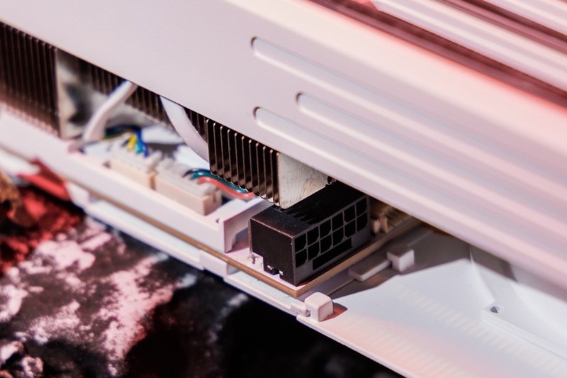 《黑神话：悟空》不欺天命！影驰 RTX 4070 Ti SUPER 特别纪念版登场！