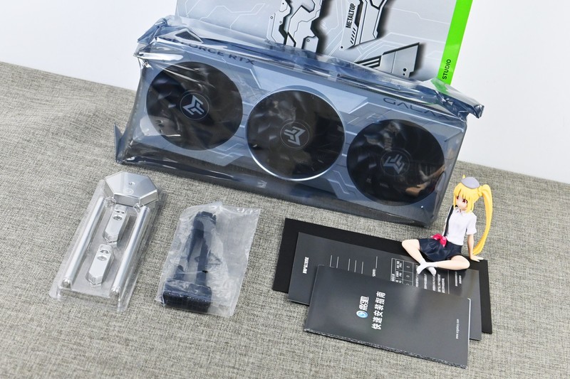 影驰RTX4070Ti SUPER金属大师OC开箱试玩：不将就的硬朗风格