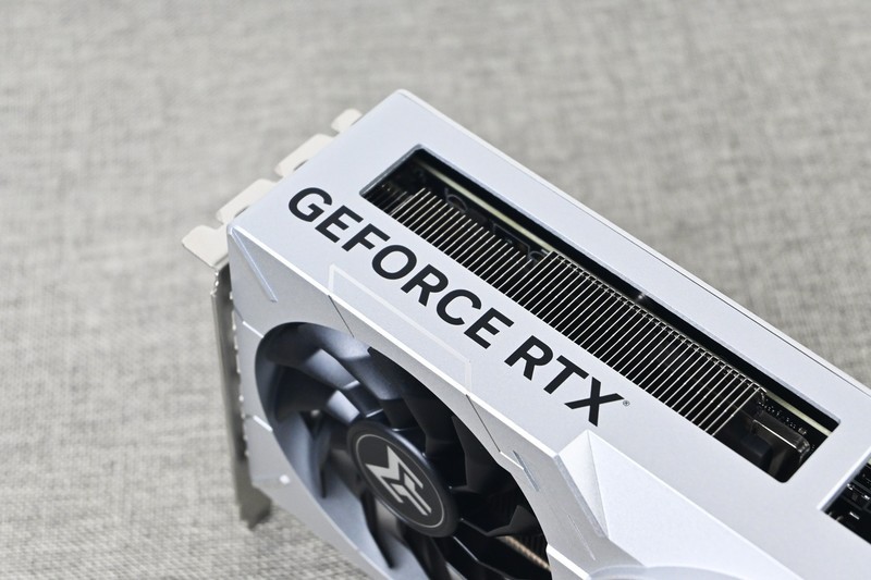 影驰RTX4070Ti SUPER金属大师OC开箱试玩：不将就的硬朗风格