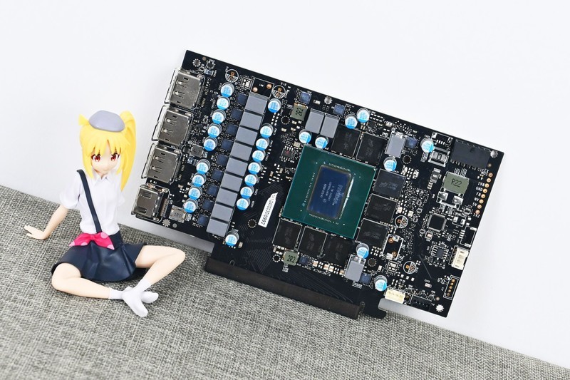 影驰RTX4070Ti SUPER金属大师OC开箱试玩：不将就的硬朗风格