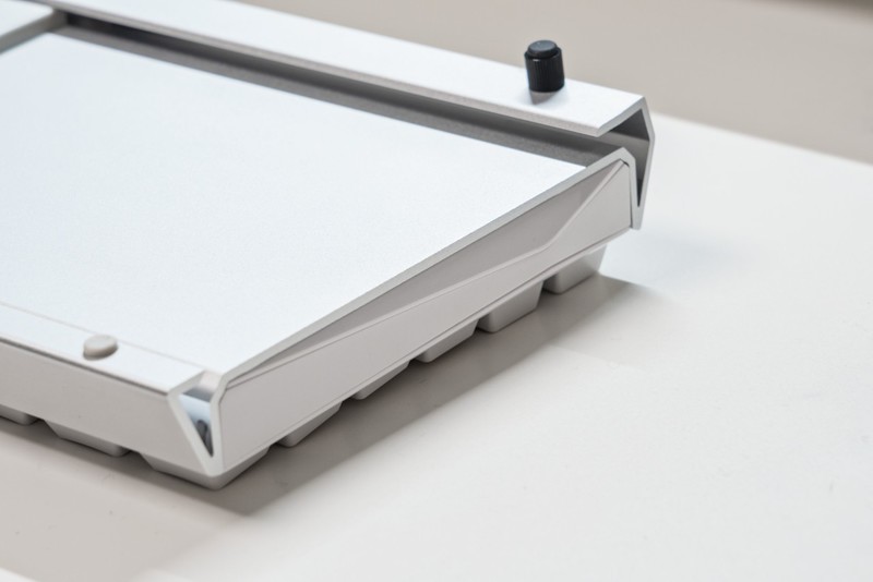 冬天玩电脑手冷？不妨试试这几个神器