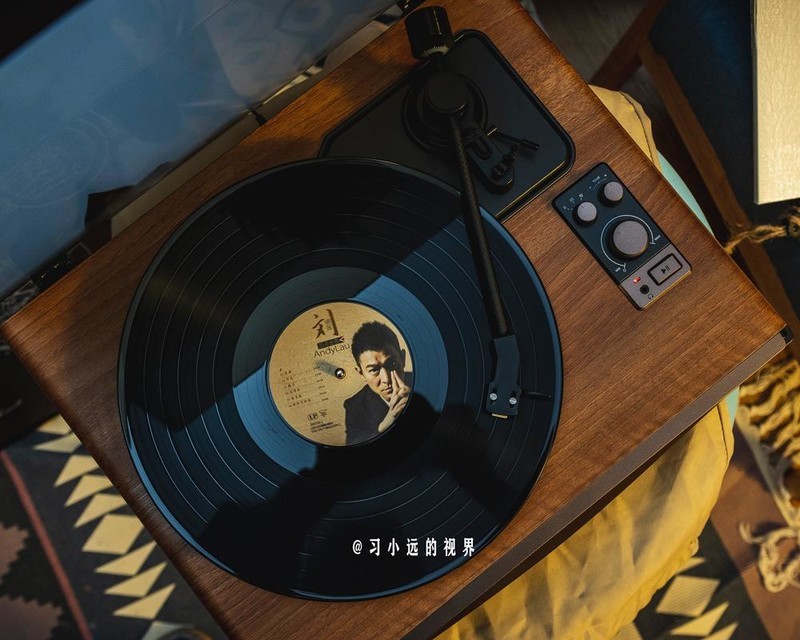 生活里的仪式感，Syitren/赛塔林PARON II黑胶唱片机体验