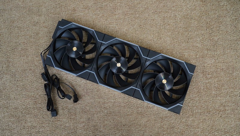 卡你“钛”美？影驰RTX 5070Ti金属大师首发评测&装机分享