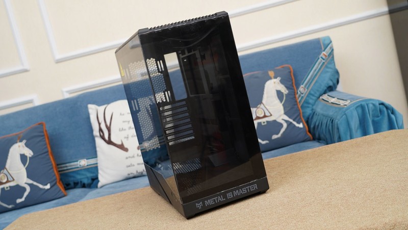 卡你“钛”美？影驰RTX 5070Ti金属大师首发评测&装机分享