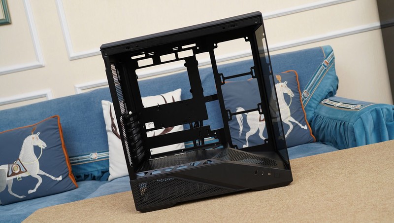 卡你“钛”美？影驰RTX 5070Ti金属大师首发评测&装机分享