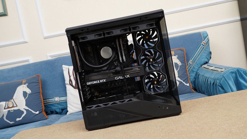 卡你“钛”美？影驰RTX 5070Ti金属大师首发评测&装机分享