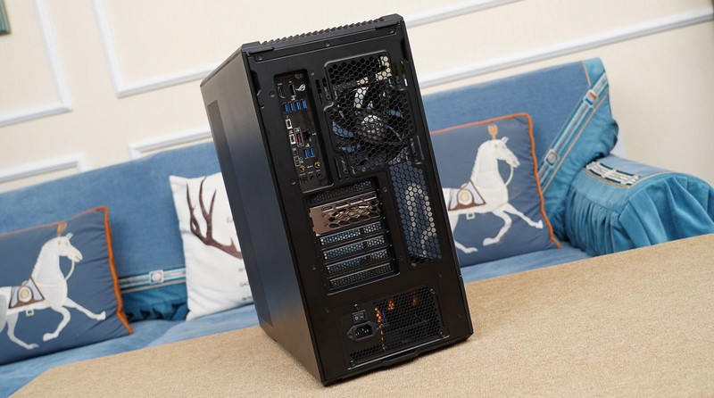 卡你“钛”美？影驰RTX 5070Ti金属大师首发评测&装机分享