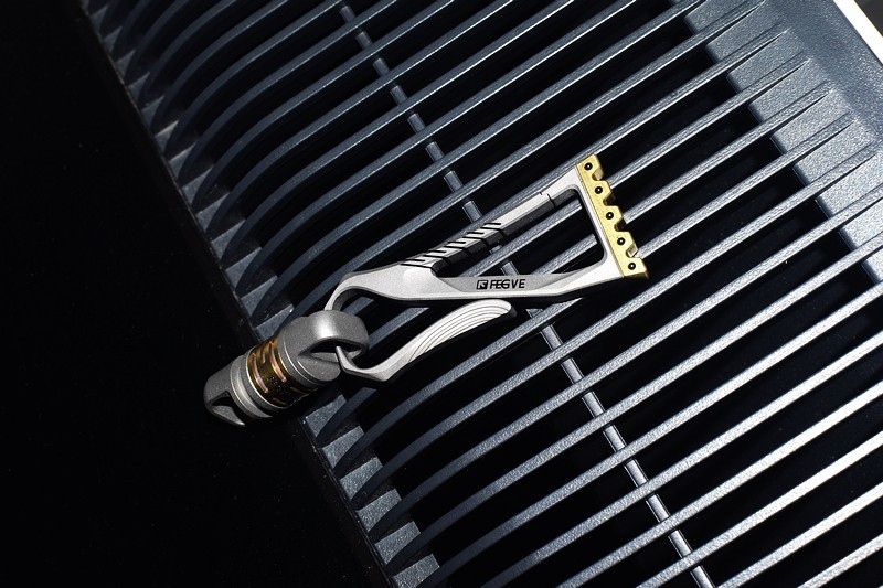 费戈皇冠双头钥匙扣：极致工艺与独特设计的完美融合