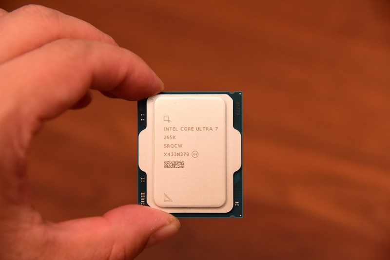 畅玩3A大作，高级游戏利器，影驰RTX5080金属大师评测！