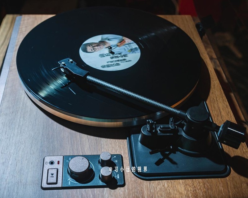 生活里的仪式感，Syitren/赛塔林PARON II黑胶唱片机体验