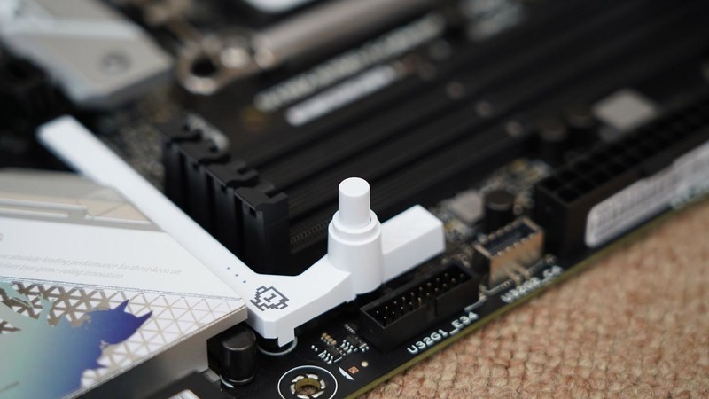 新一代千元级甜点主板？ROG STRIX B760-G小吹雪评测及装机体验