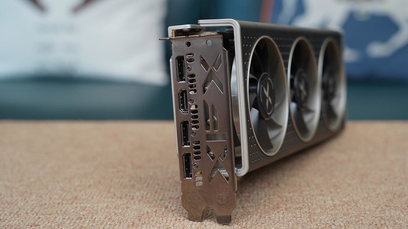 新一代千元级甜点主板？ROG STRIX B760-G小吹雪评测及装机体验