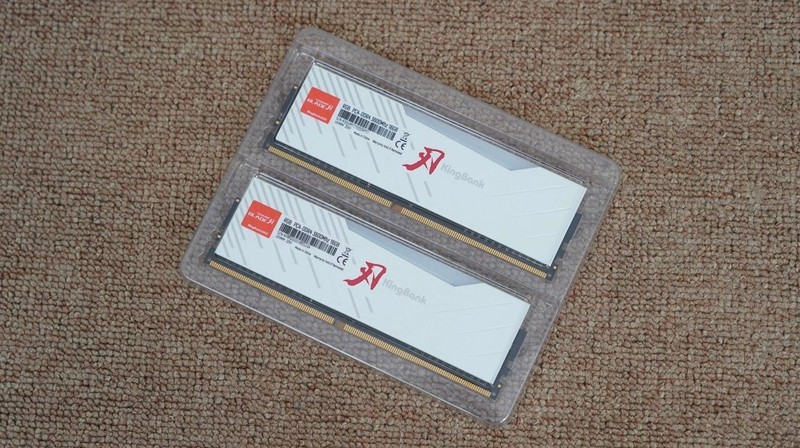 新一代千元级甜点主板？ROG STRIX B760-G小吹雪评测及装机体验