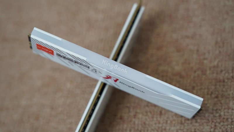 新一代千元级甜点主板？ROG STRIX B760-G小吹雪评测及装机体验