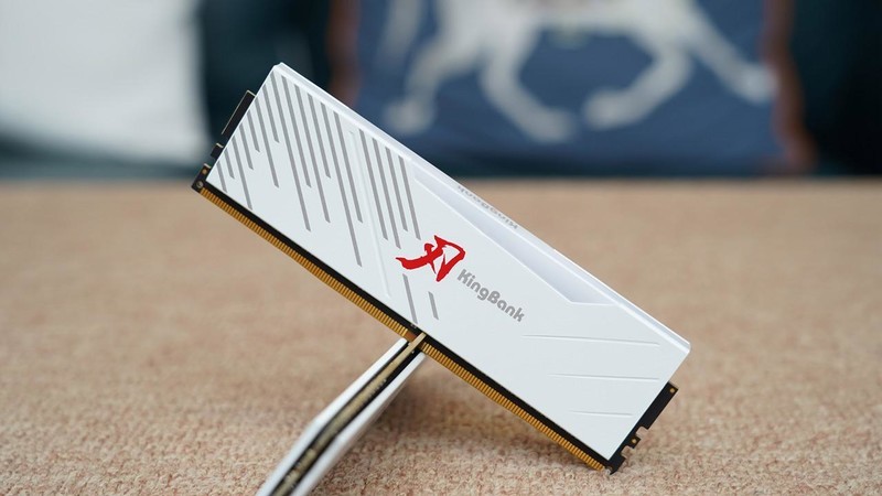 新一代千元级甜点主板？ROG STRIX B760-G小吹雪评测及装机体验