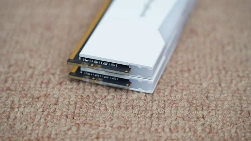 新一代千元级甜点主板？ROG STRIX B760-G小吹雪评测及装机体验