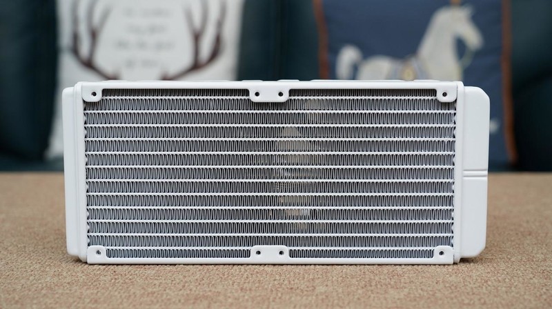 新一代千元级甜点主板？ROG STRIX B760-G小吹雪评测及装机体验