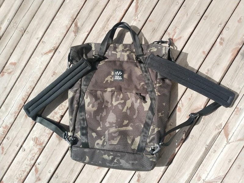 探索无界，重塑出行装备典范：MAXGEAR 打击者托特两用背包