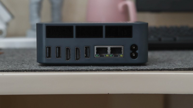 巴掌大小的电脑也能这么强？零刻EQR7体验，一千多块比主机香多了