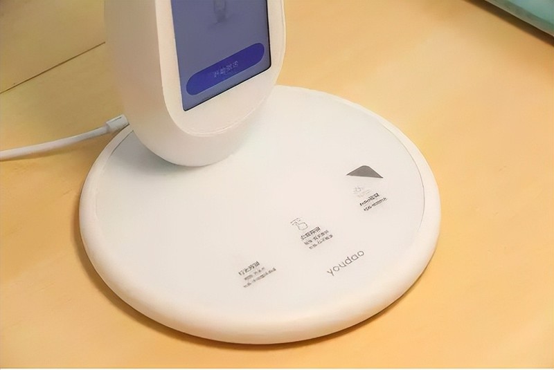 健康护眼助学习，有道智能学习灯：孩子的良师益友，家长的好帮手