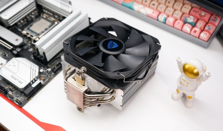 性能炸裂、通杀千元市场？国内特供版intel酷睿i5-12490F上手体验