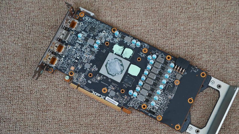 新一代千元级甜点主板？ROG STRIX B760-G小吹雪评测及装机体验