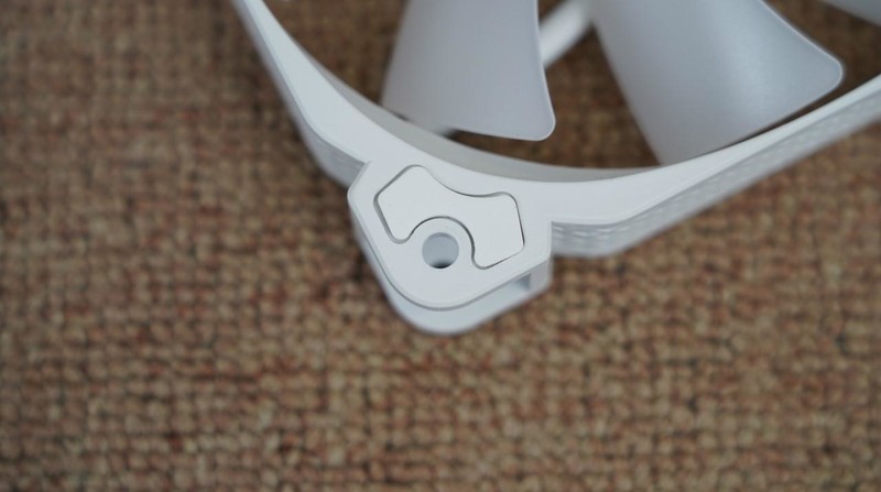 新一代千元级甜点主板？ROG STRIX B760-G小吹雪评测及装机体验