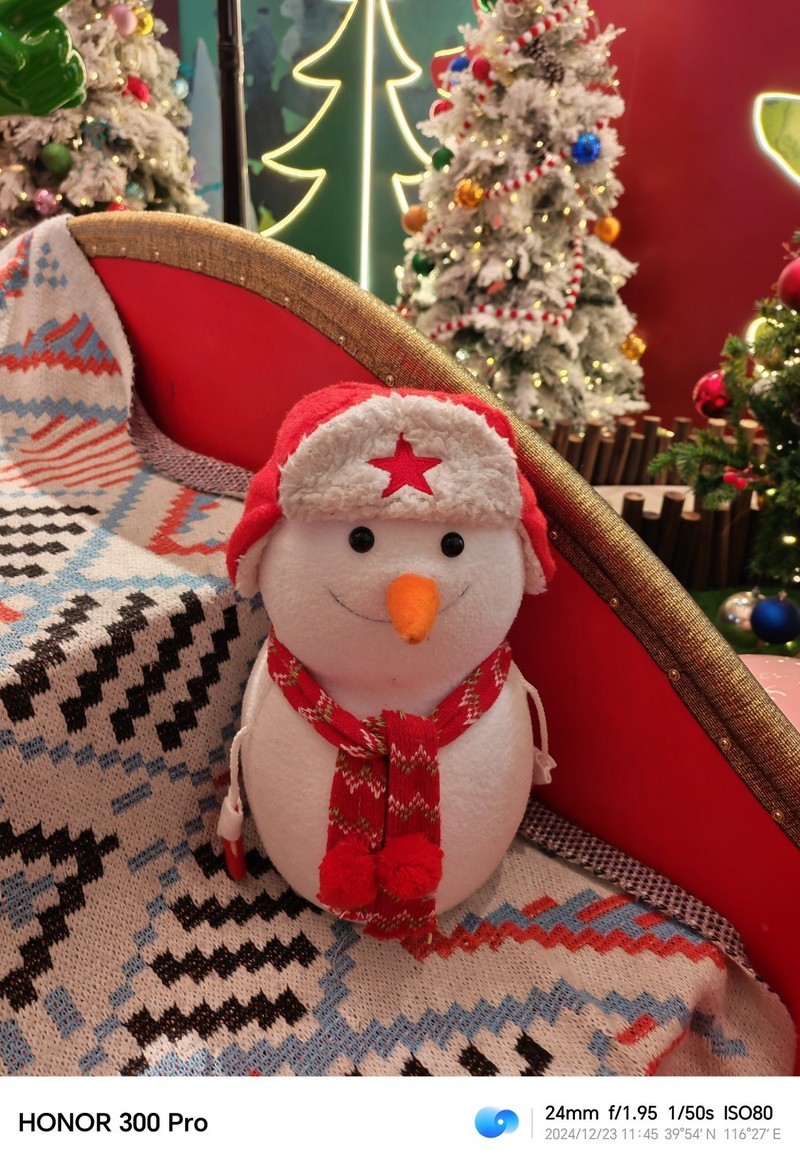 真水桶机？悬浮微曲屏+骁龙8Gen3加持，荣耀300Pro上手半个月体验