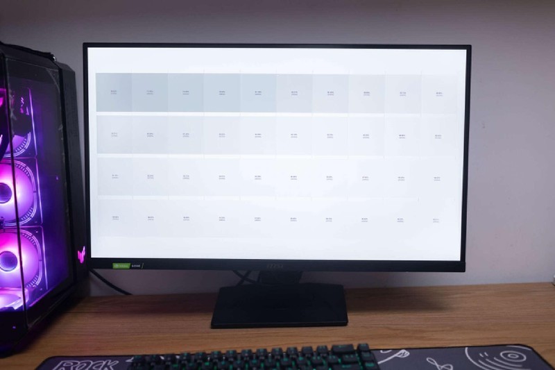 被称为枪神的4K电竞显示器真的很强，微星MAG 274UPF开箱