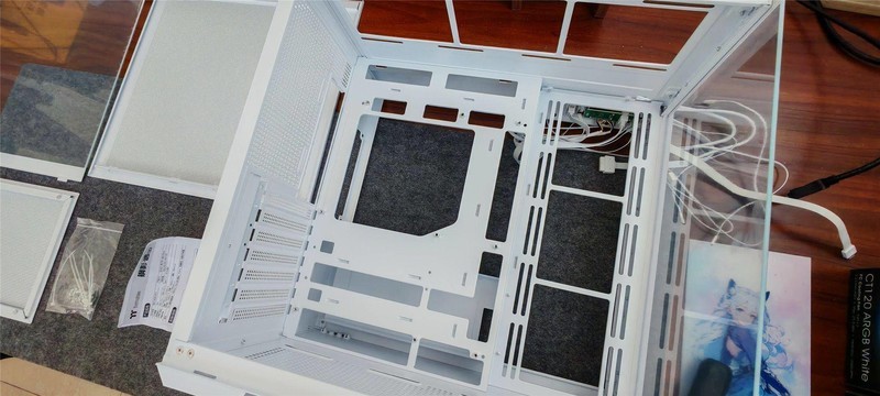 玩桌搭怎能少得了海景房，TT钢影机箱，酷到没朋友