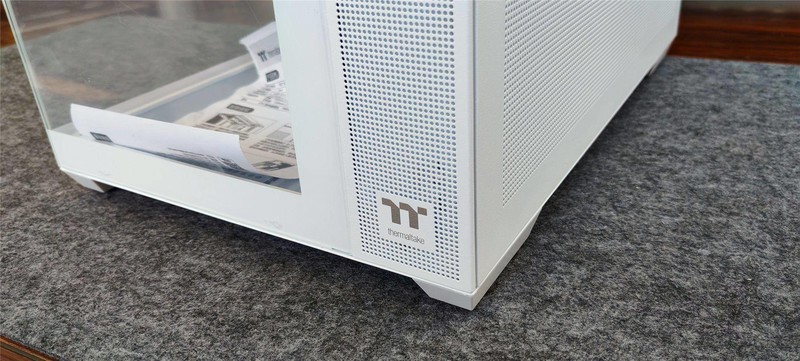 玩桌搭怎能少得了海景房，TT钢影机箱，酷到没朋友