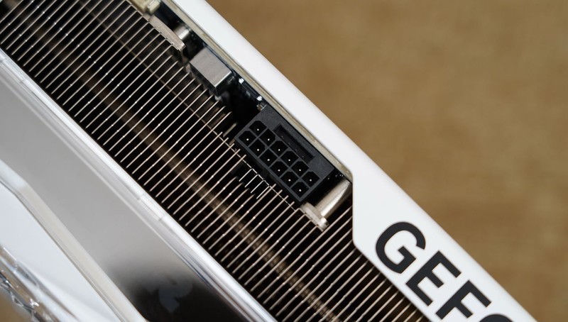 2024年最后一装，9800X3D+4080S打造的高端海景房游戏主机分享