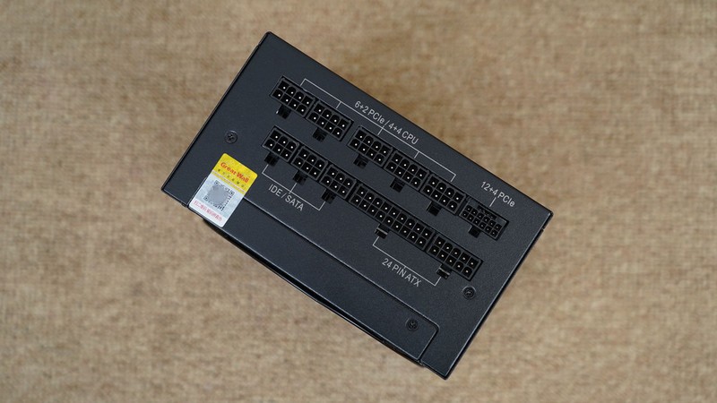 2024年最后一装，9800X3D+4080S打造的高端海景房游戏主机分享