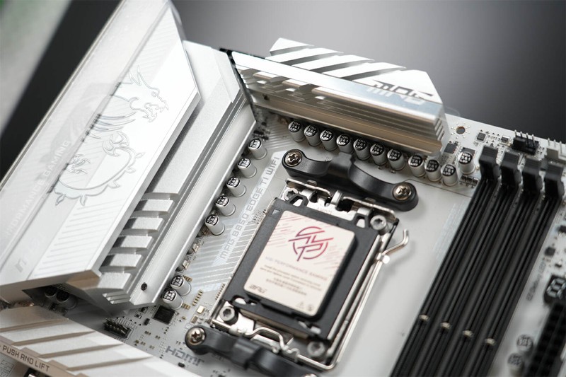 刀锋钛出击，微星MPG B850 EDGE TI WIFI让AMD 9000系走进千家万户！